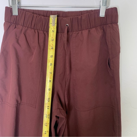 Old Navy Marron Stretch Tech Pants Medium - Picture 11 of 13